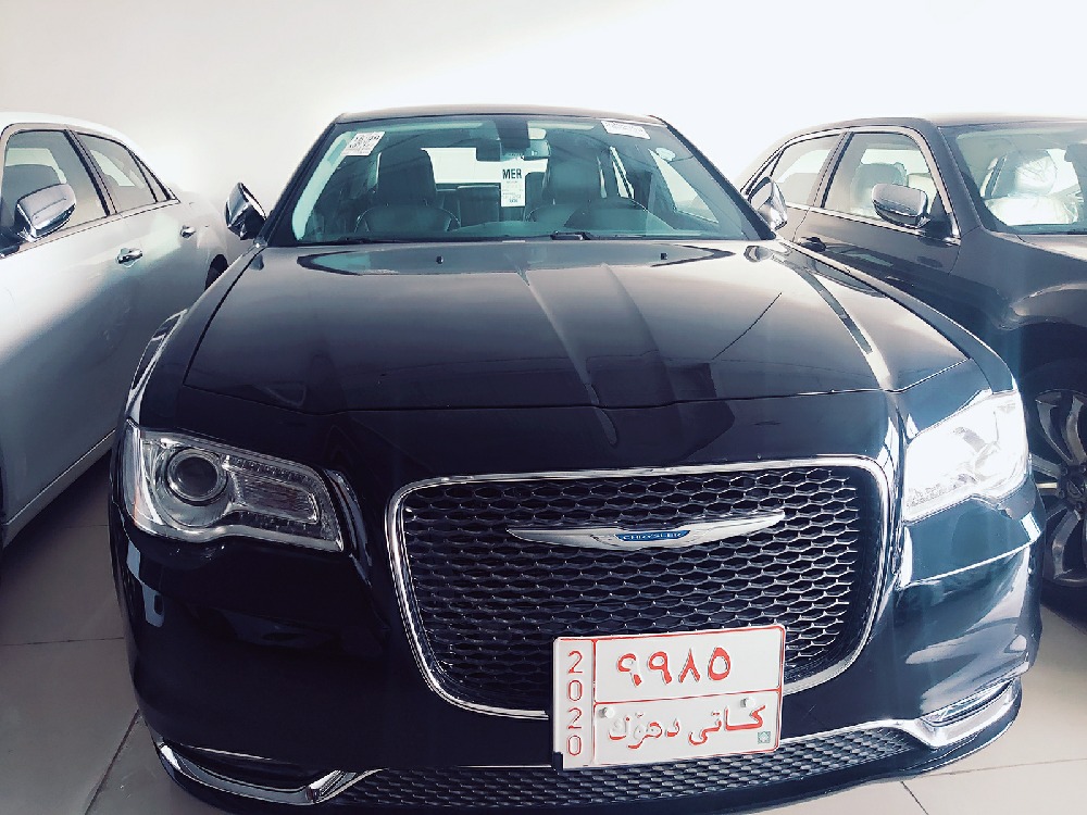 کرایسلەر 300
